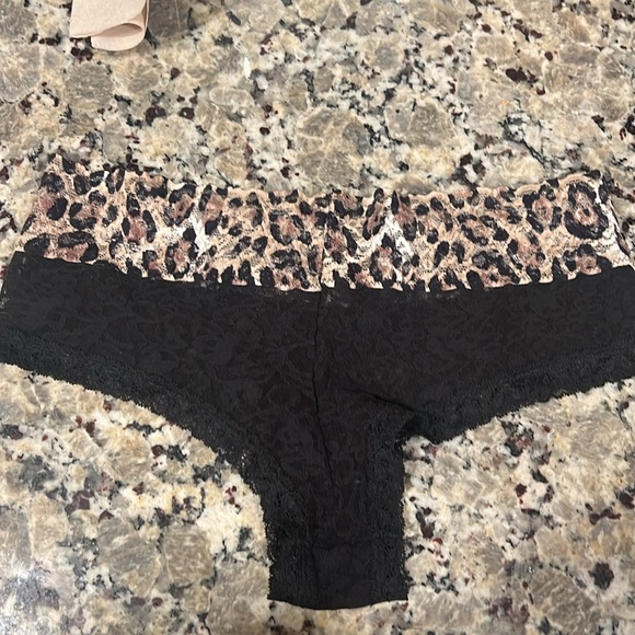 New without tags Victoria’s Secret underwear - Picture 2 of 2